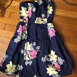 Lilly Pulitzer size 6 strapless dress